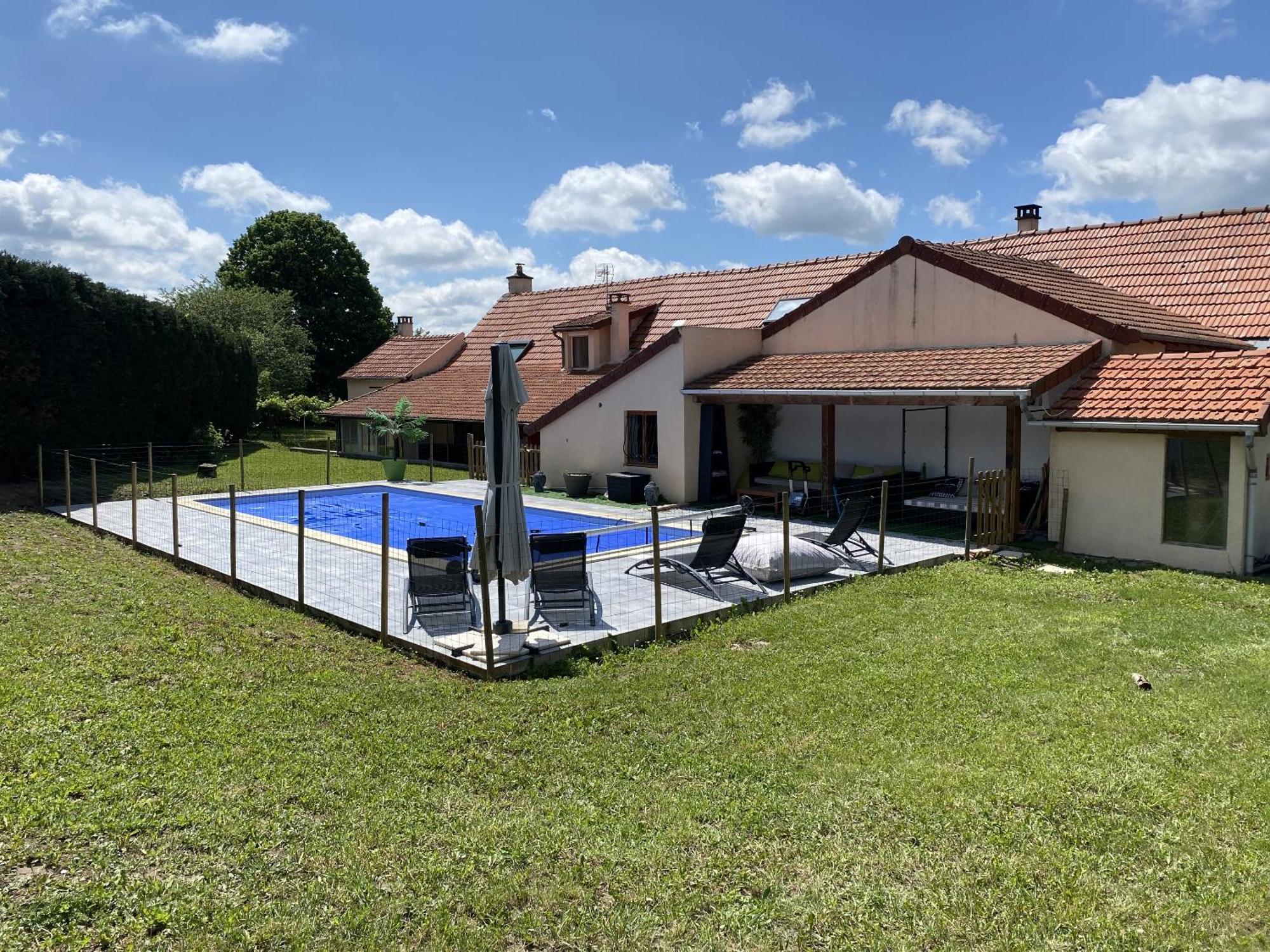 Maison Piscine Et Jacuzzi Saint-Germain-des-Fosses エクステリア 写真