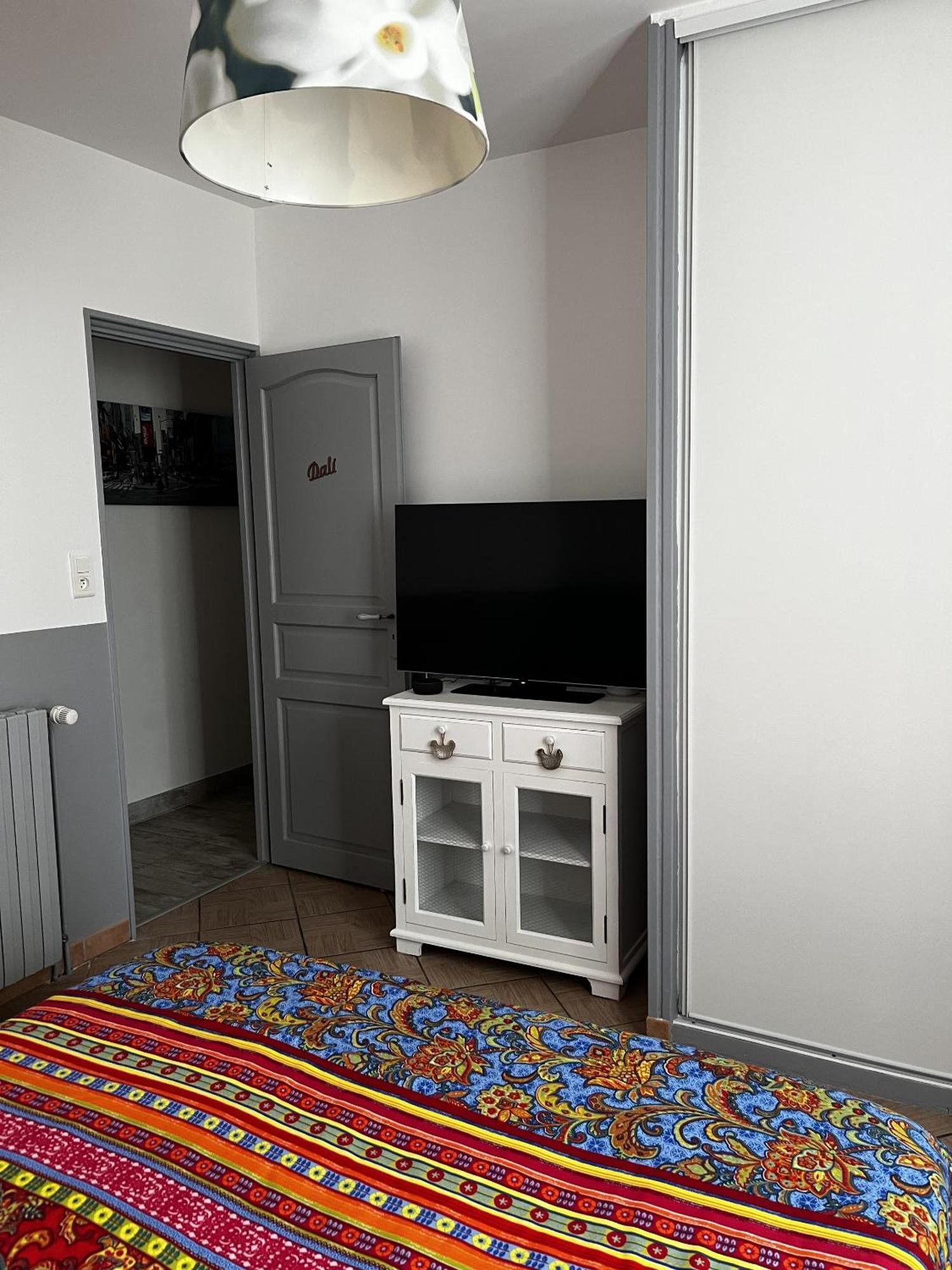 Maison Piscine Et Jacuzzi Saint-Germain-des-Fosses 部屋 写真